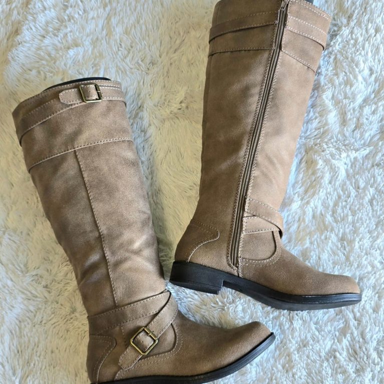 B148 camel suede boots