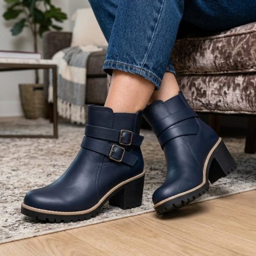B024 BLACK SHORT ANKLE BOOTS